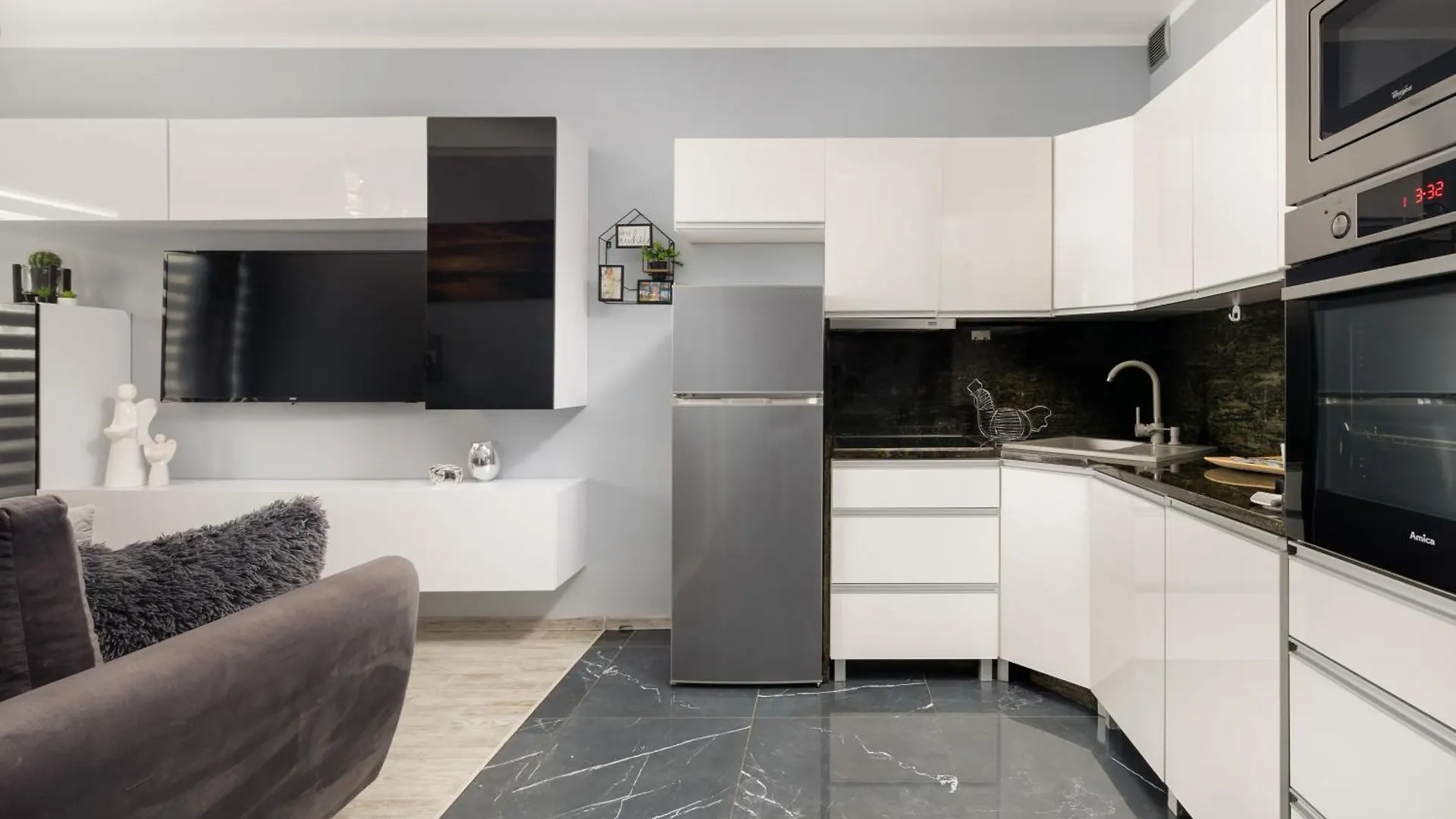 Modern Apartment Kapitanski Mostek By Noclegi Renters Kolobrzeg Poland