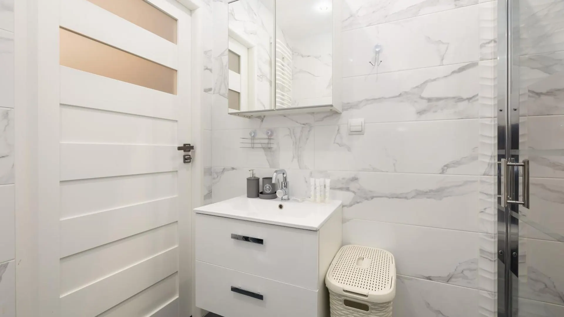 Modern Apartment Kapitanski Mostek By Noclegi Renters Kolobrzeg 0*,  Poland